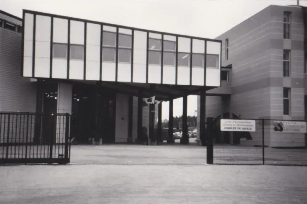 Image du lycée à son ouverture (1)